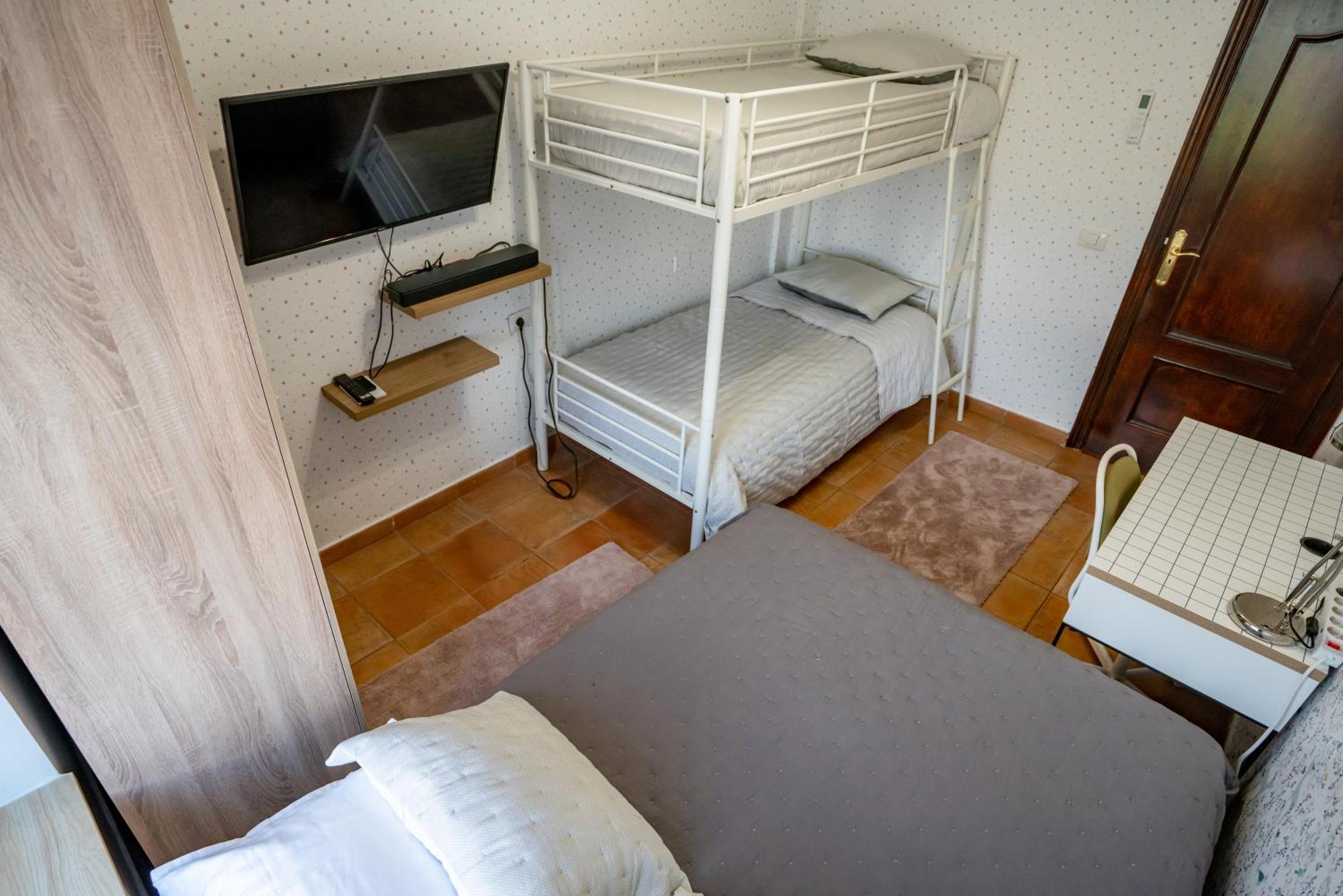 Casa Julio - Alcala Complete Coastal Retreat - Entire Apartment - 3 Min Walk From The Ocean - Shared Entrance With Host Exterior foto